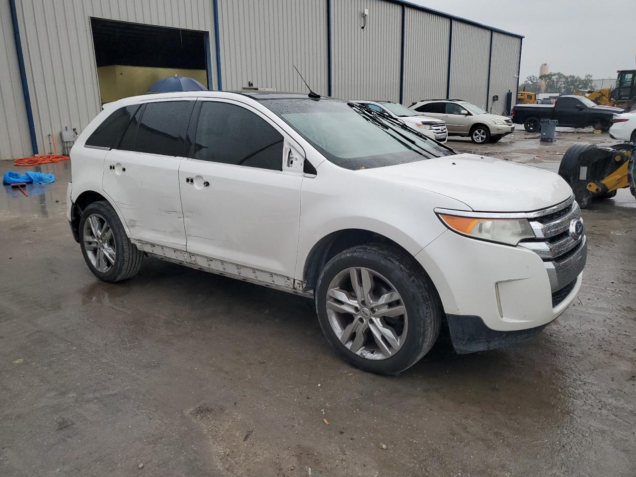 2011 Ford Edge - Image 4