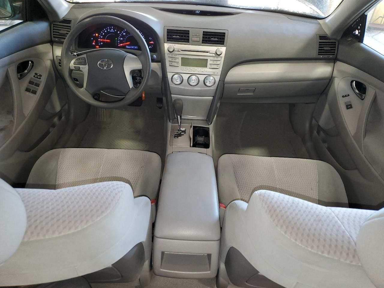 2011 Toyota Camry - Image 8