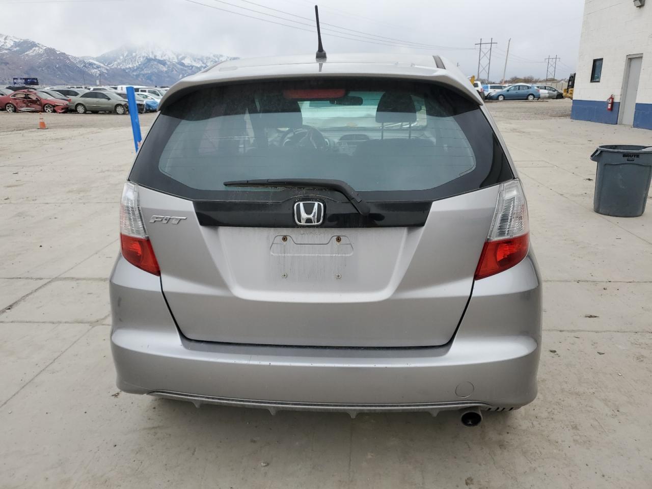2009 Honda Fit - Image 6