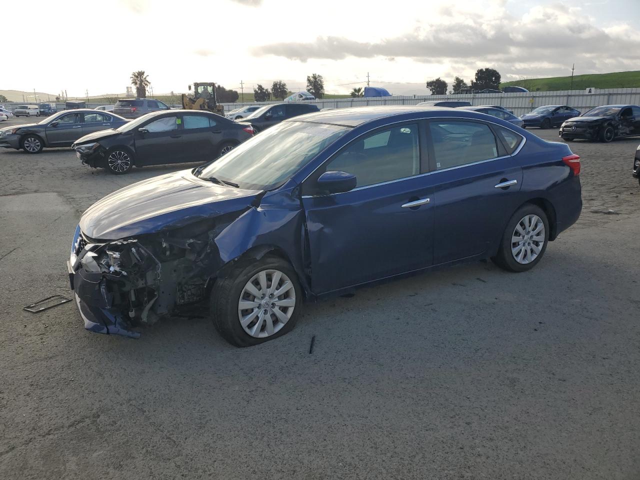 2017 Nissan Sentra S продається в Martinez, CA - Front End