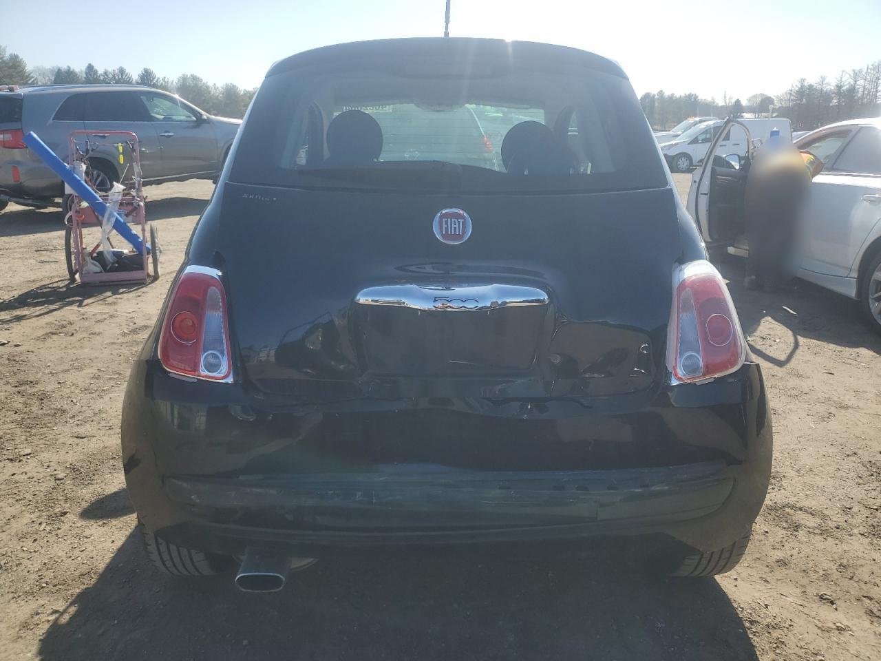 2015 Fiat 500 - Image 6