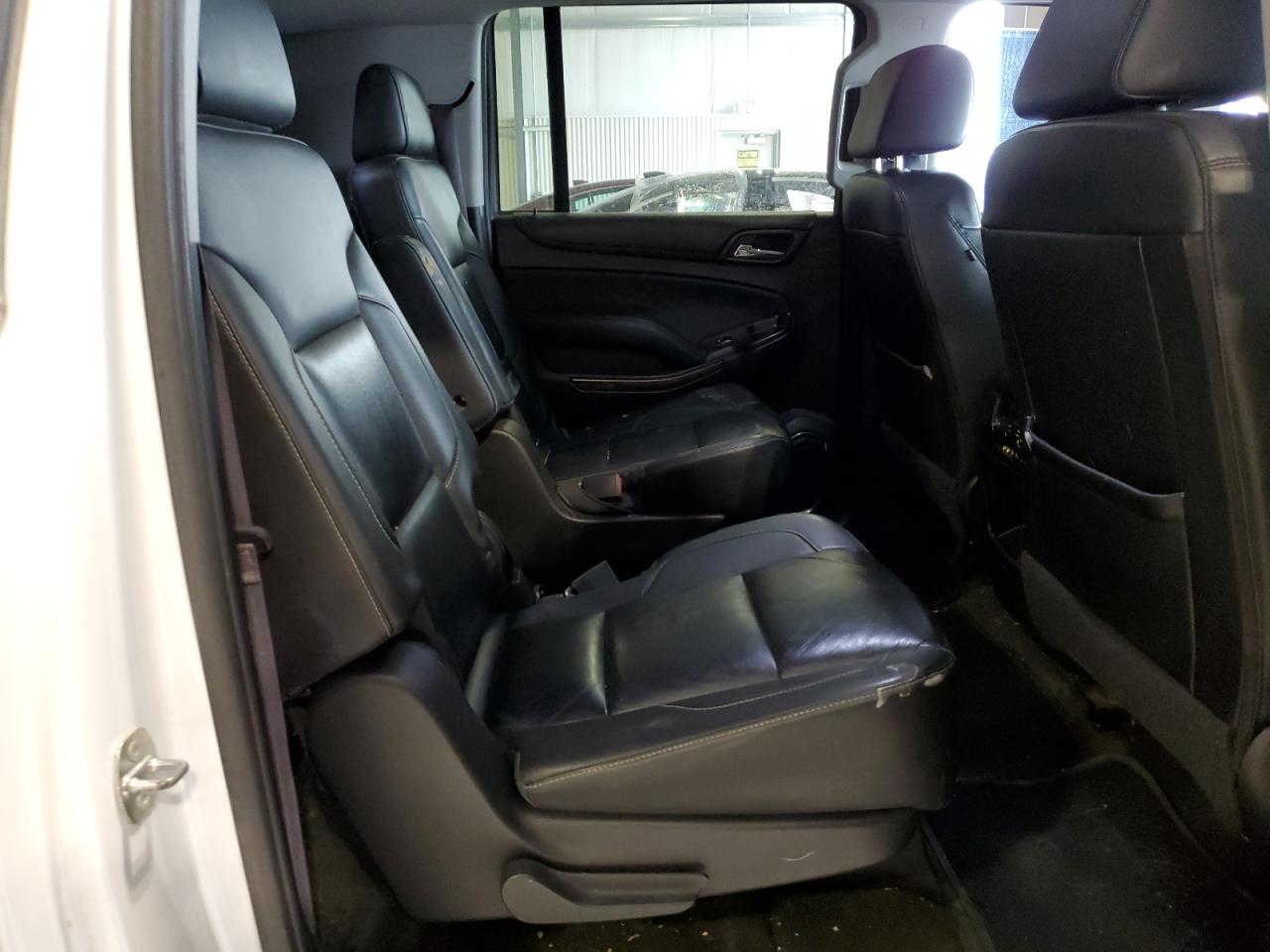 2016 Chevrolet Suburban - Image 12