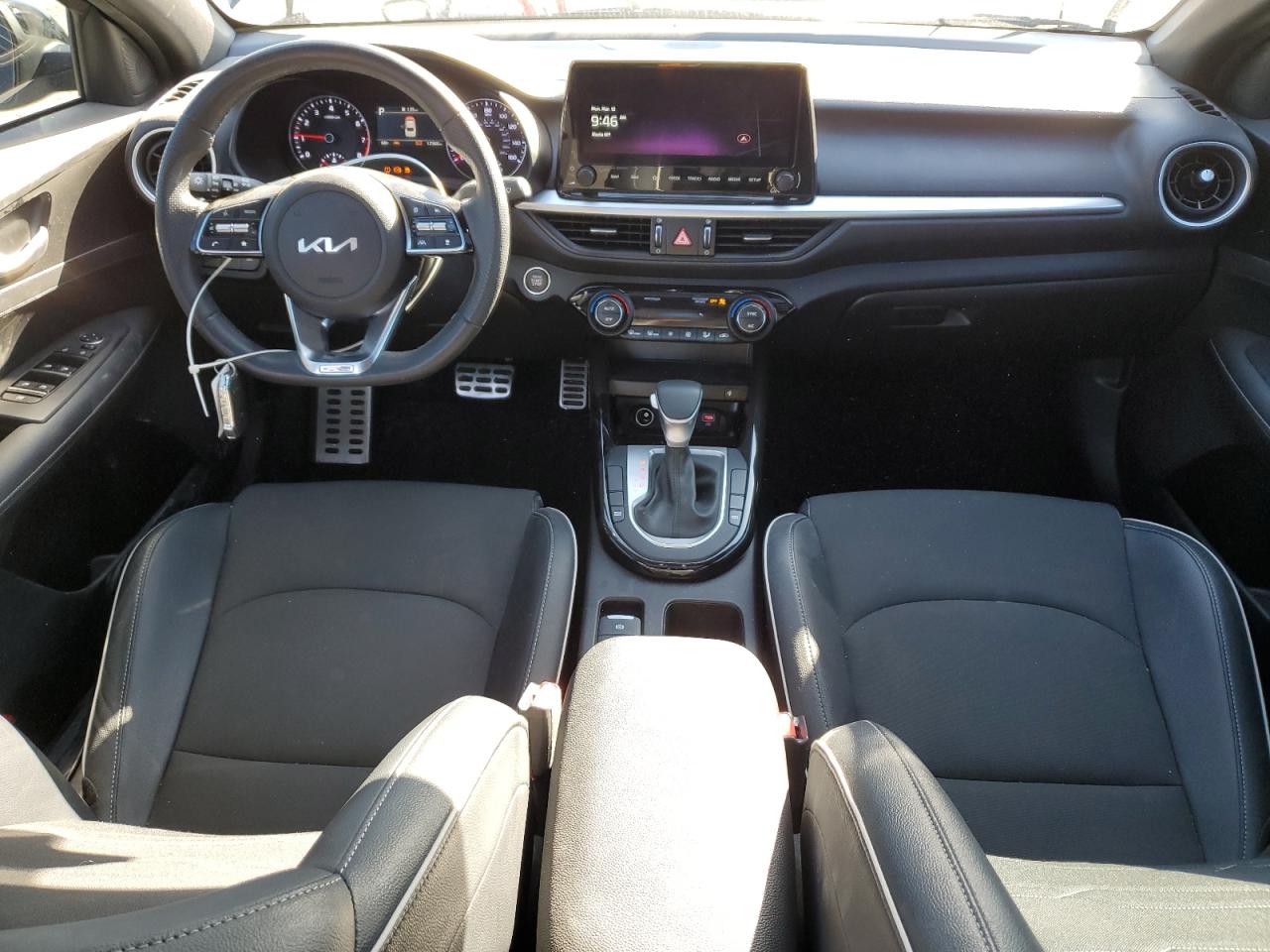 2023 Kia Forte - Image 8