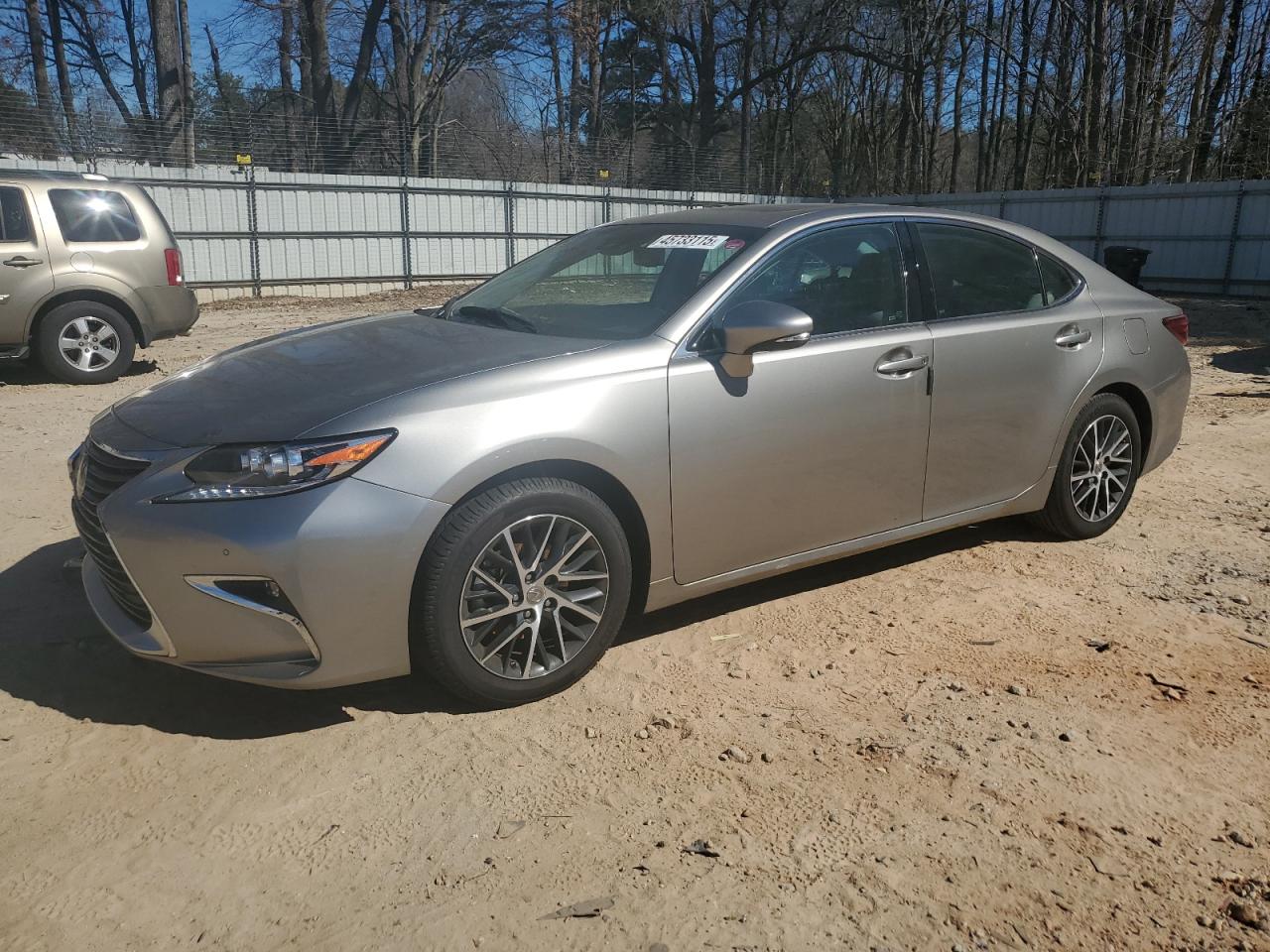 2016 Lexus ES - Image 1