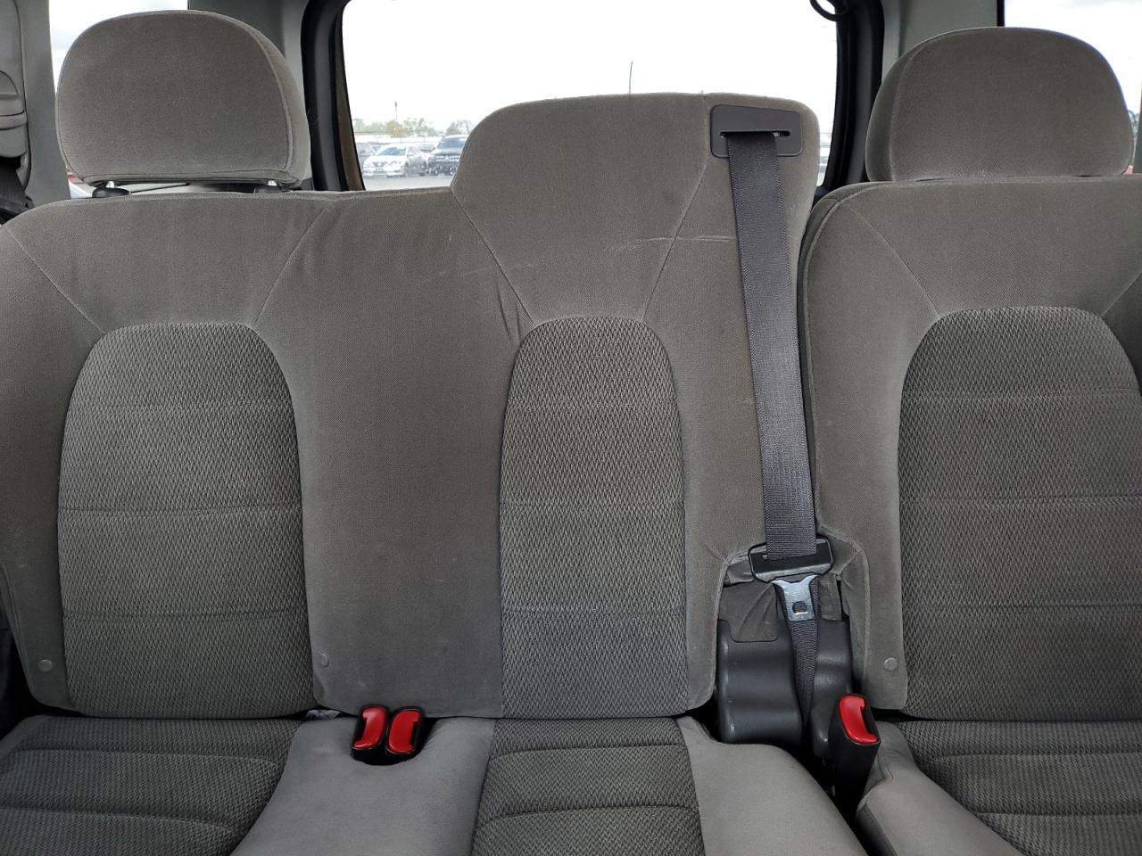 2005 Ford Explorer - Image 10