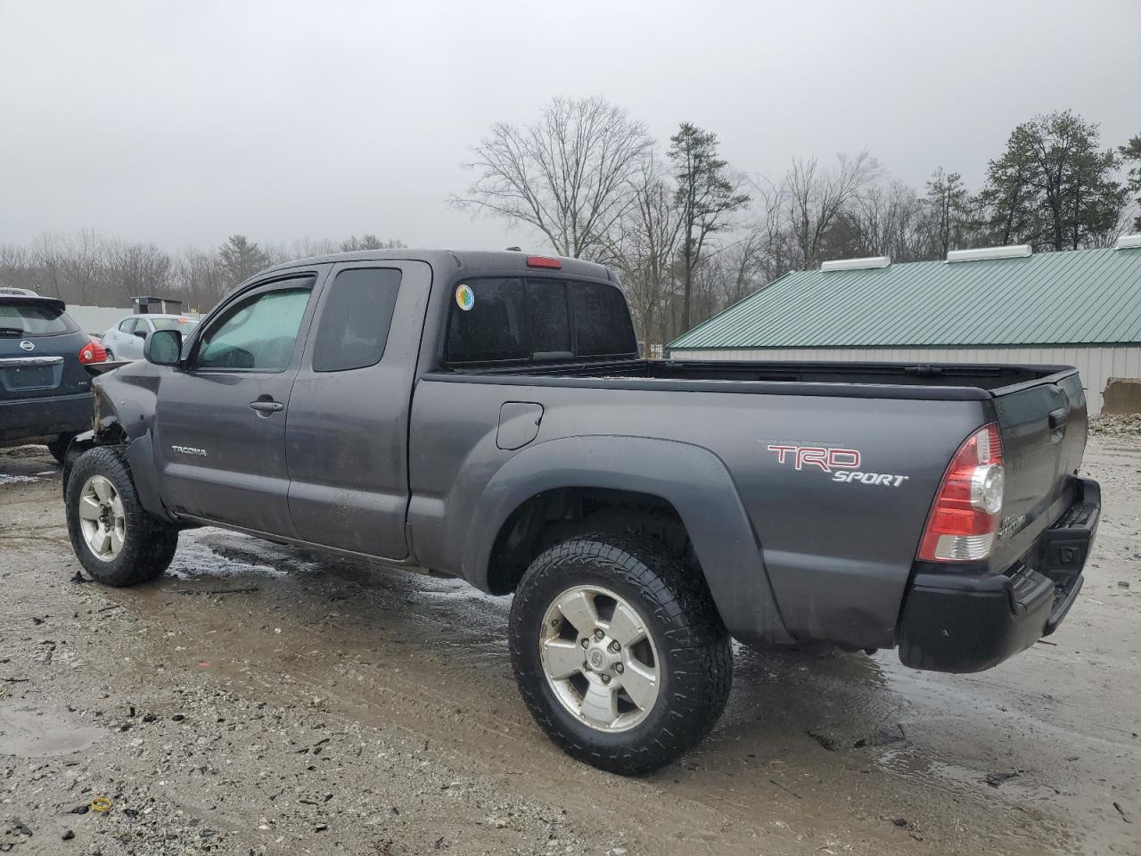 2011 Toyota Tacoma - Image 2