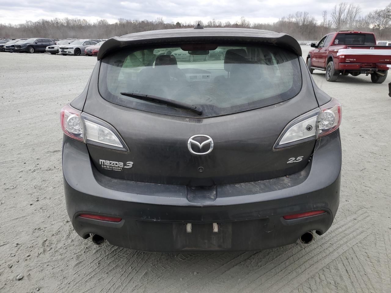2011 Mazda 3 - Image 6