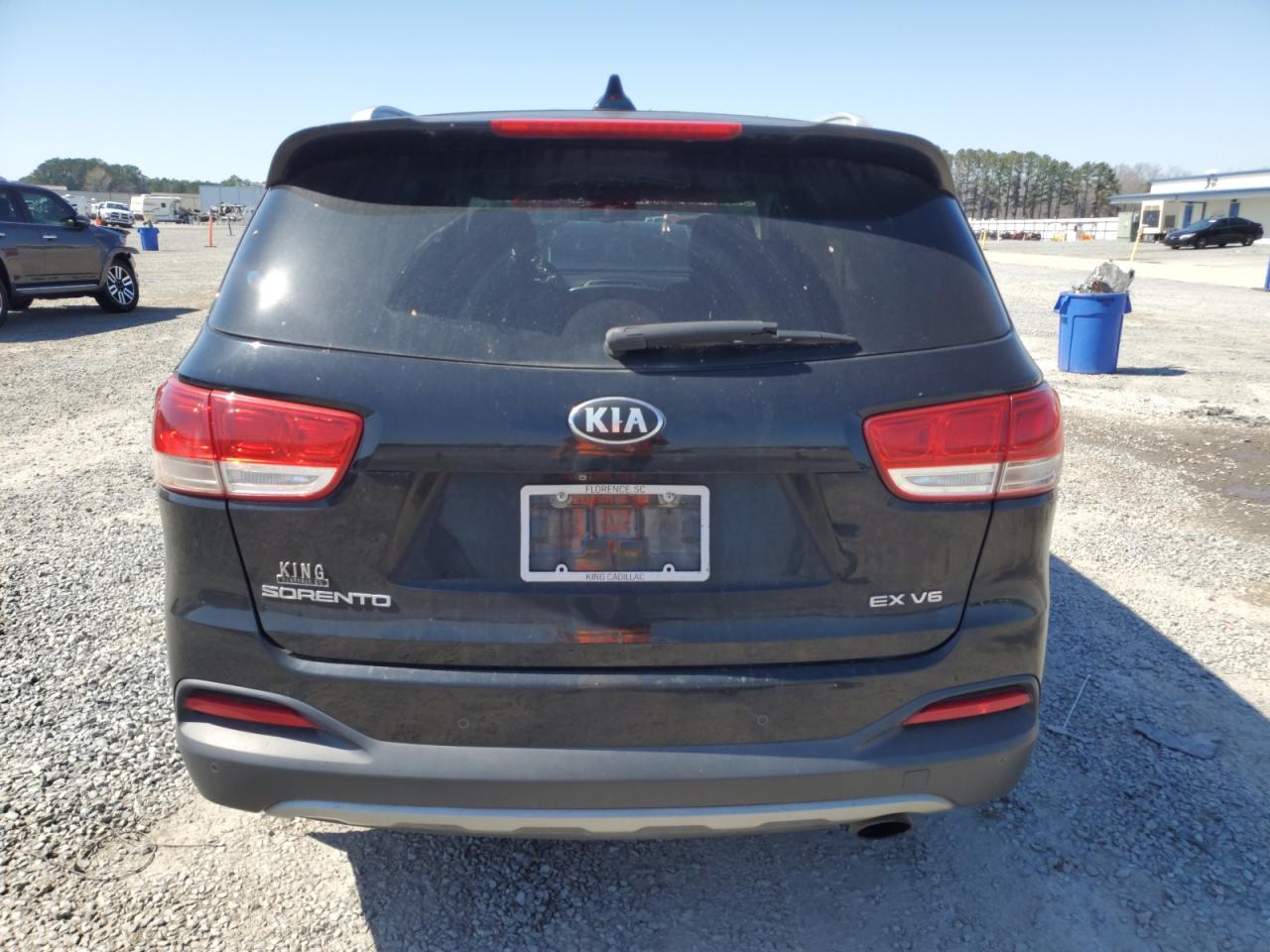 2016 Kia Sorento - Image 6