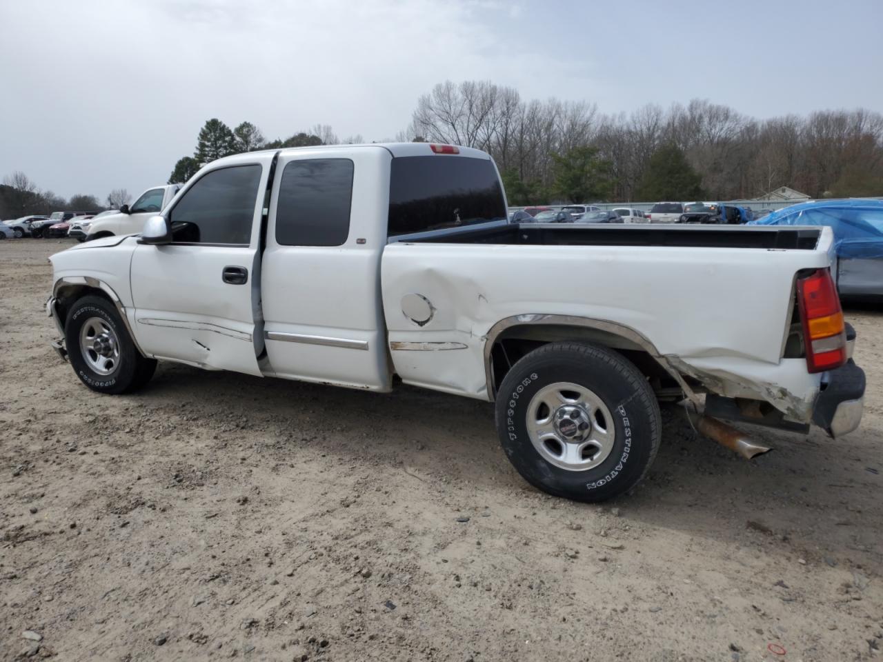 1999 GMC Sierra - Image 2