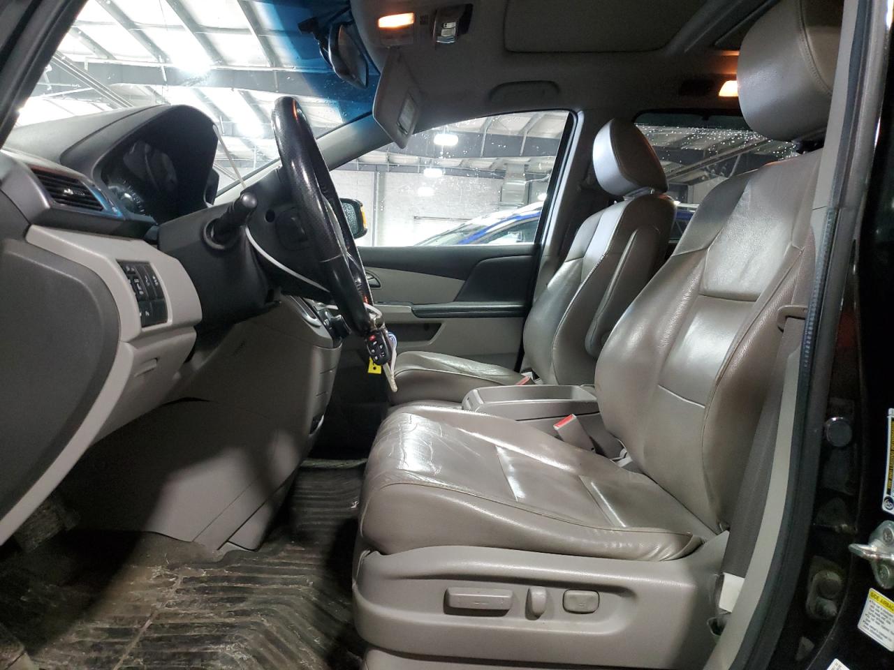 2012 Honda Odyssey - Image 7