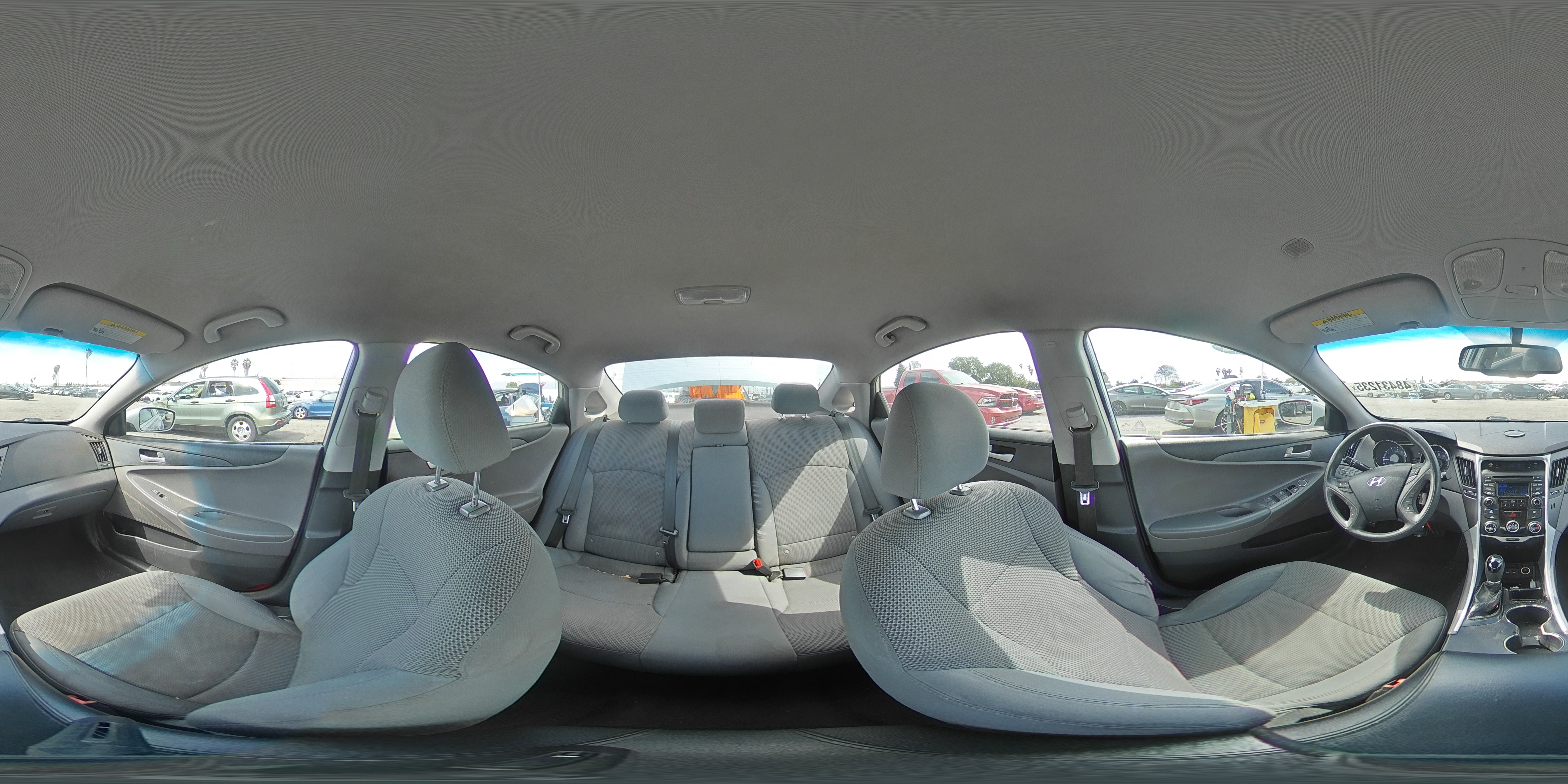 2014 Hyundai Sonata - Image 13
