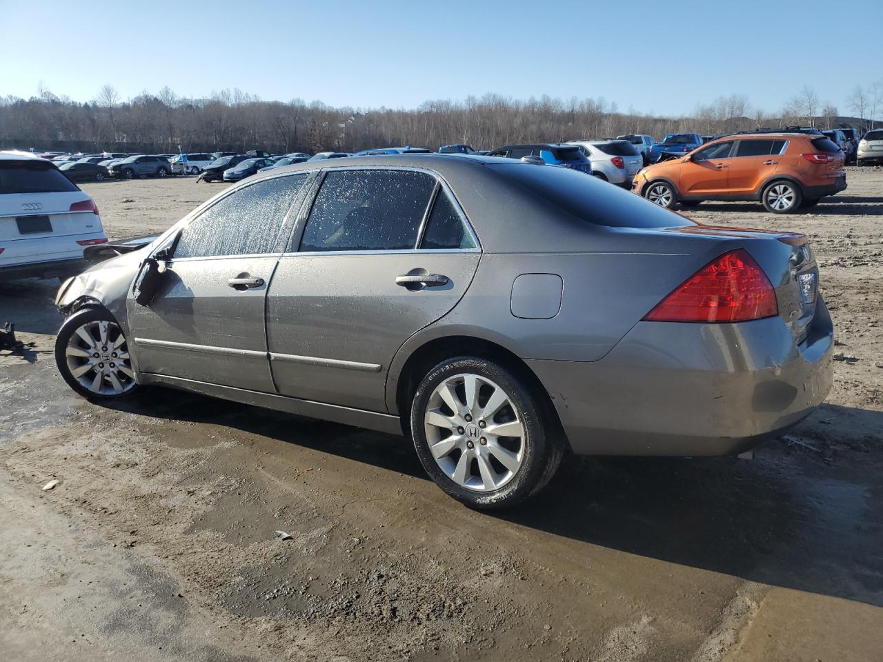2007 Honda Accord - Image 2
