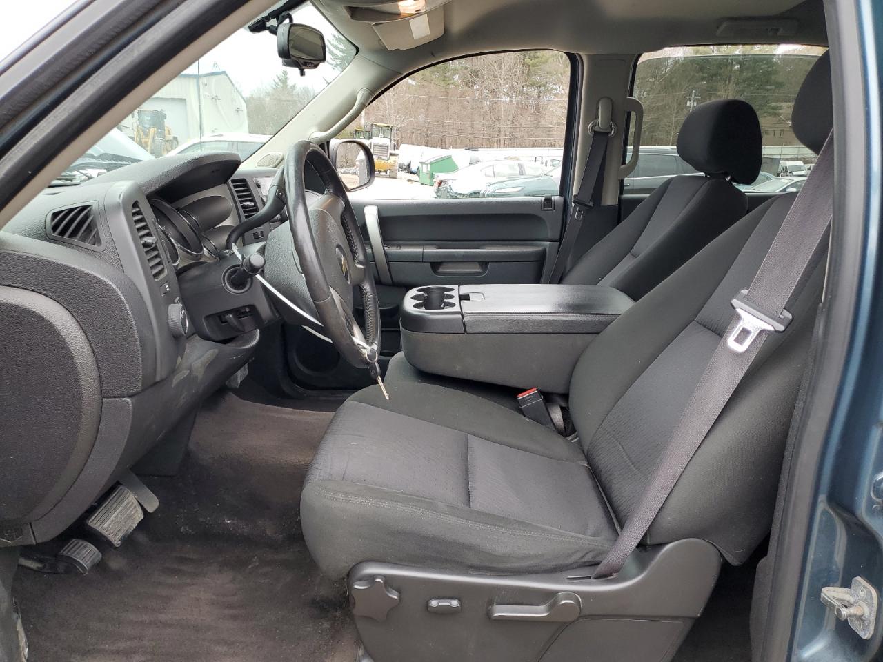 2012 Chevrolet Silverado - Image 7