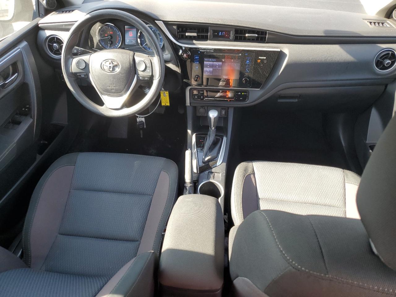 2017 Toyota Corolla - Image 8