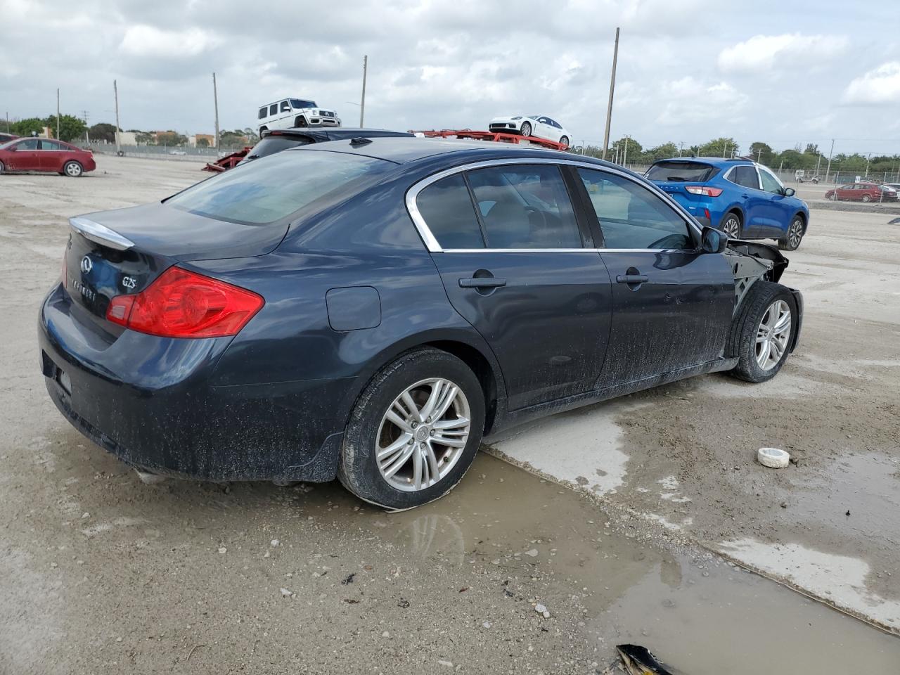 2011 Infiniti G - Image 3