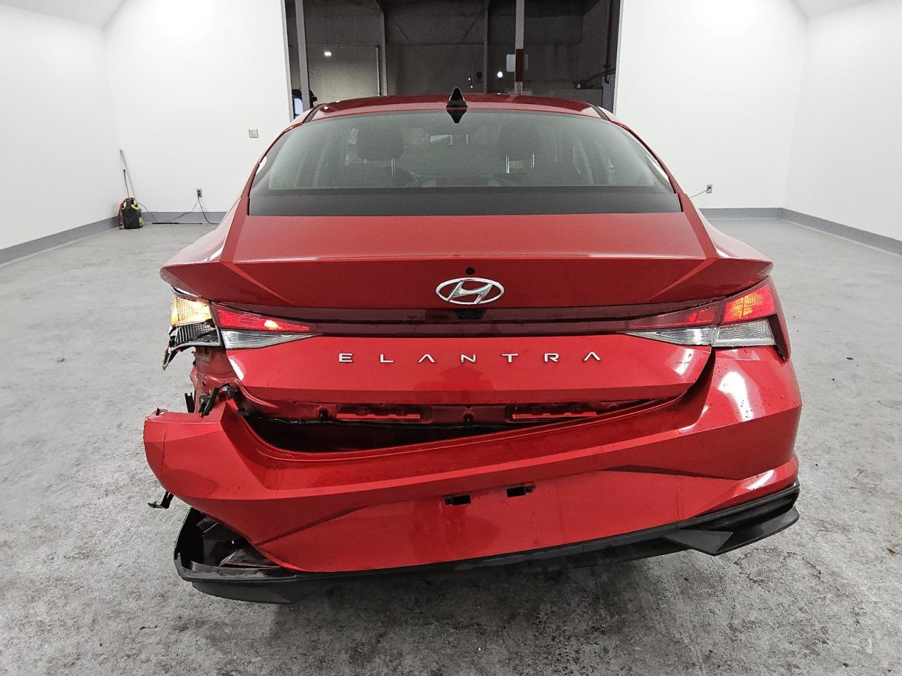 2021 Hyundai Elantra - Image 6