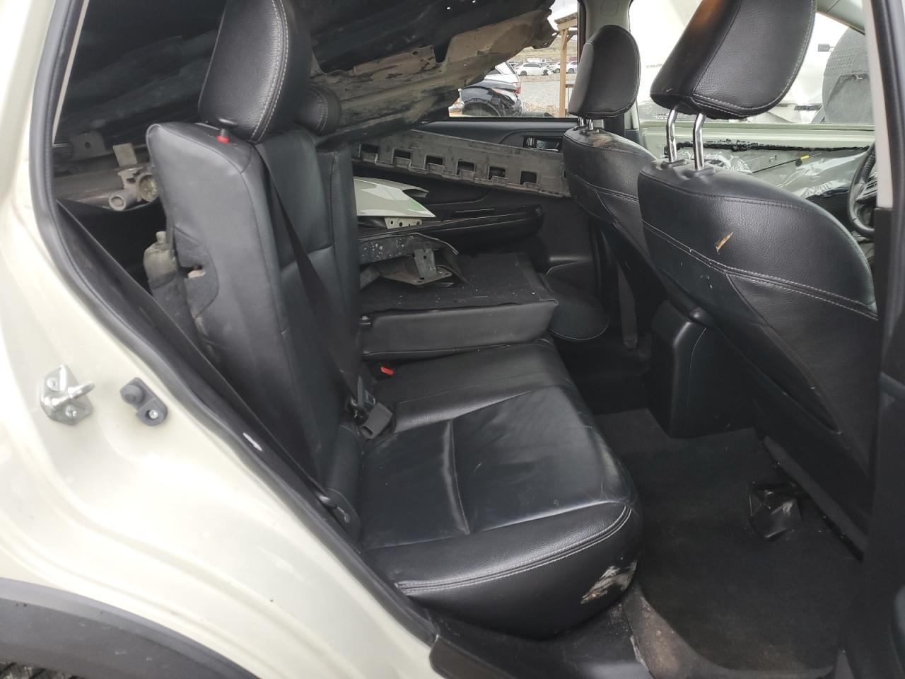 2013 Subaru XV - Image 11