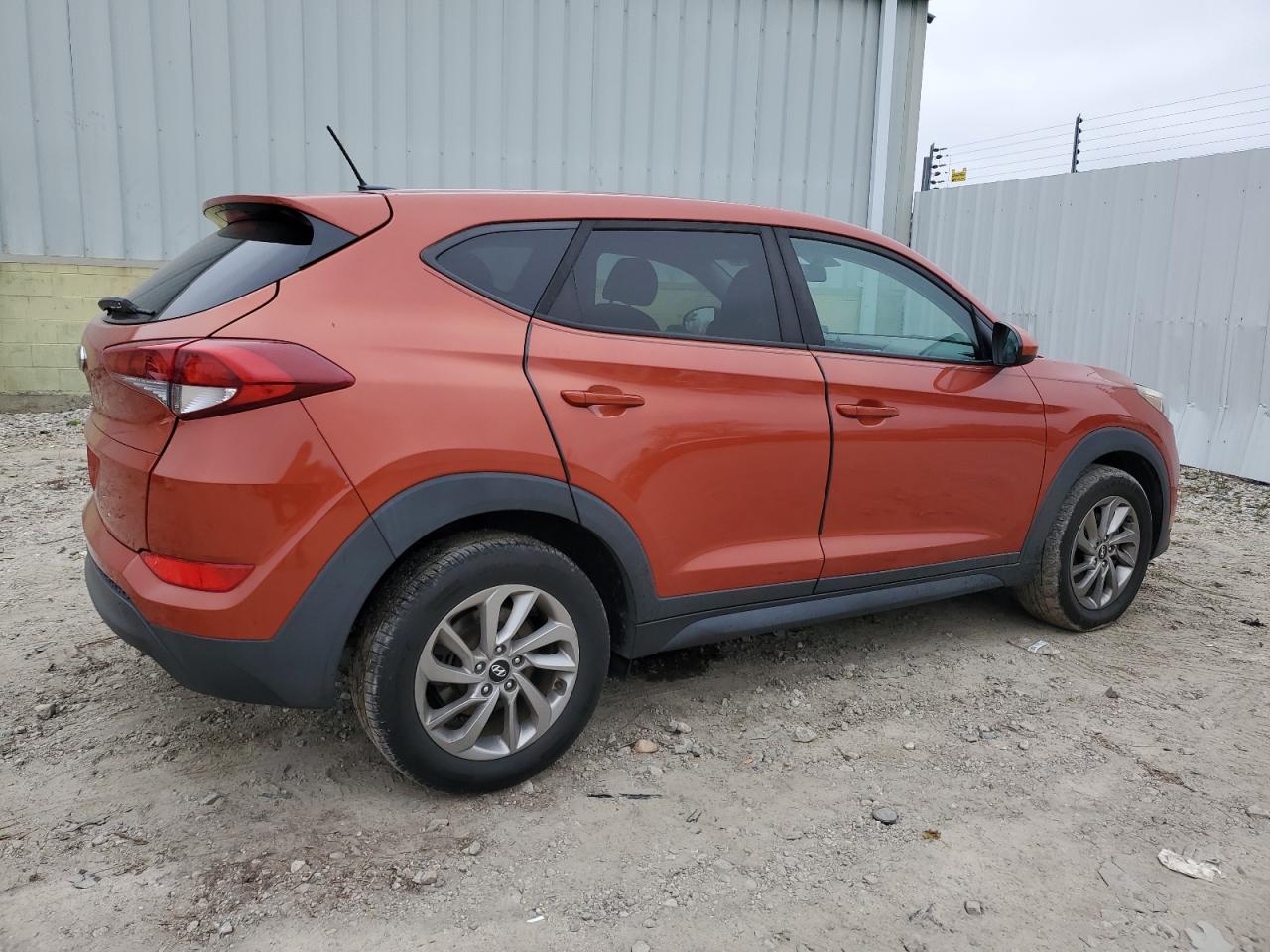 2017 Hyundai Tucson - Image 3