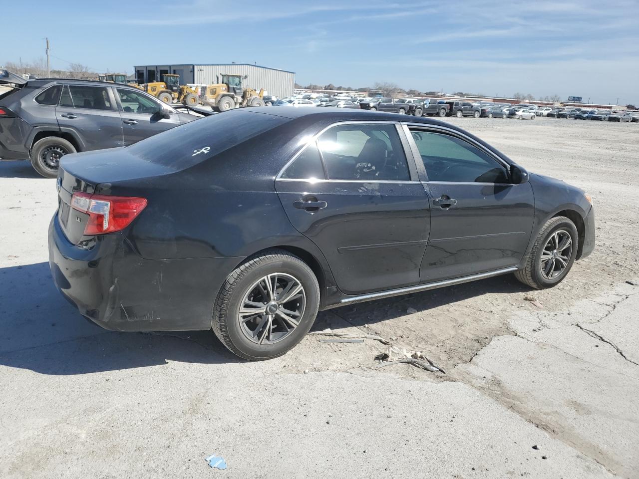 2014 Toyota Camry - Image 3