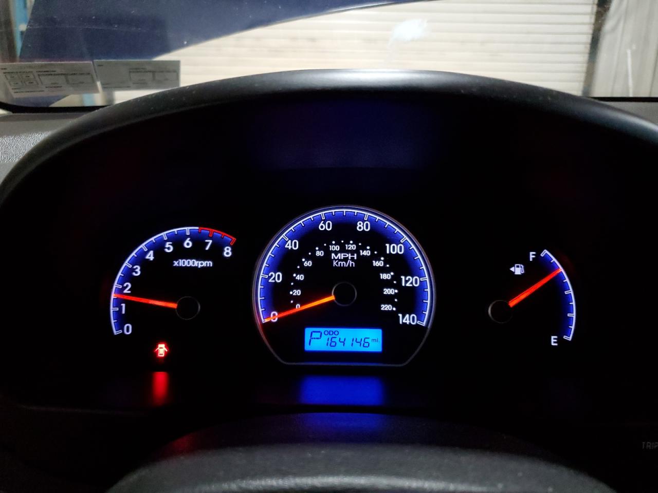 2010 Hyundai Elantra - Image 9