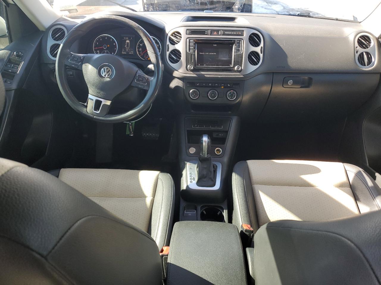 2017 Volkswagen Tiguan - Image 8