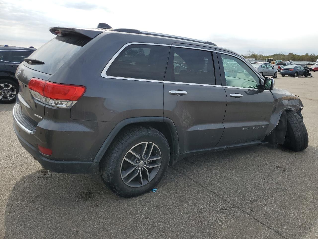 2017 Jeep Grand Cherokee - Image 3