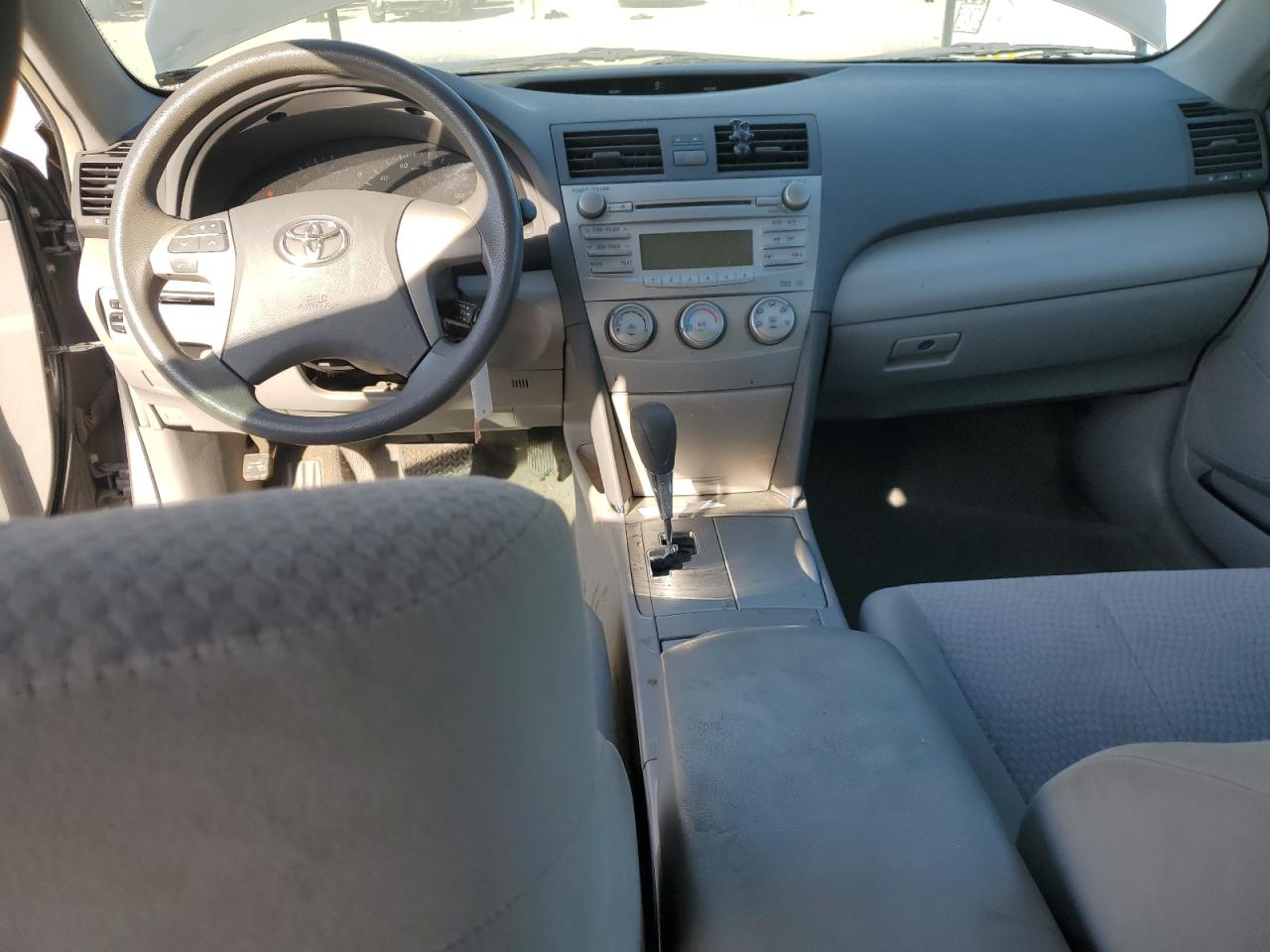 2011 Toyota Camry - Image 8