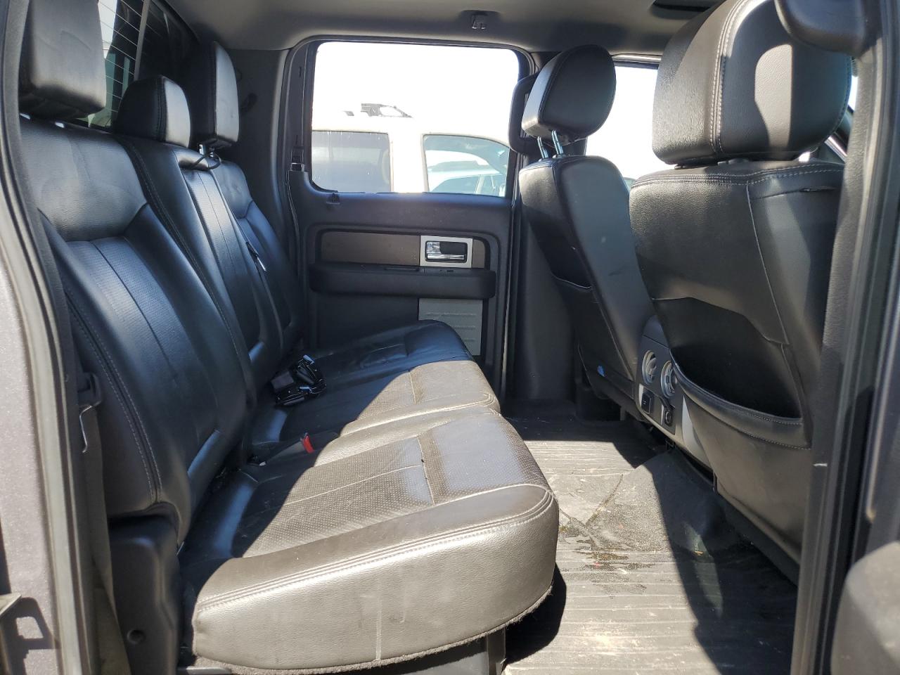 2013 Ford F-150 - Image 10