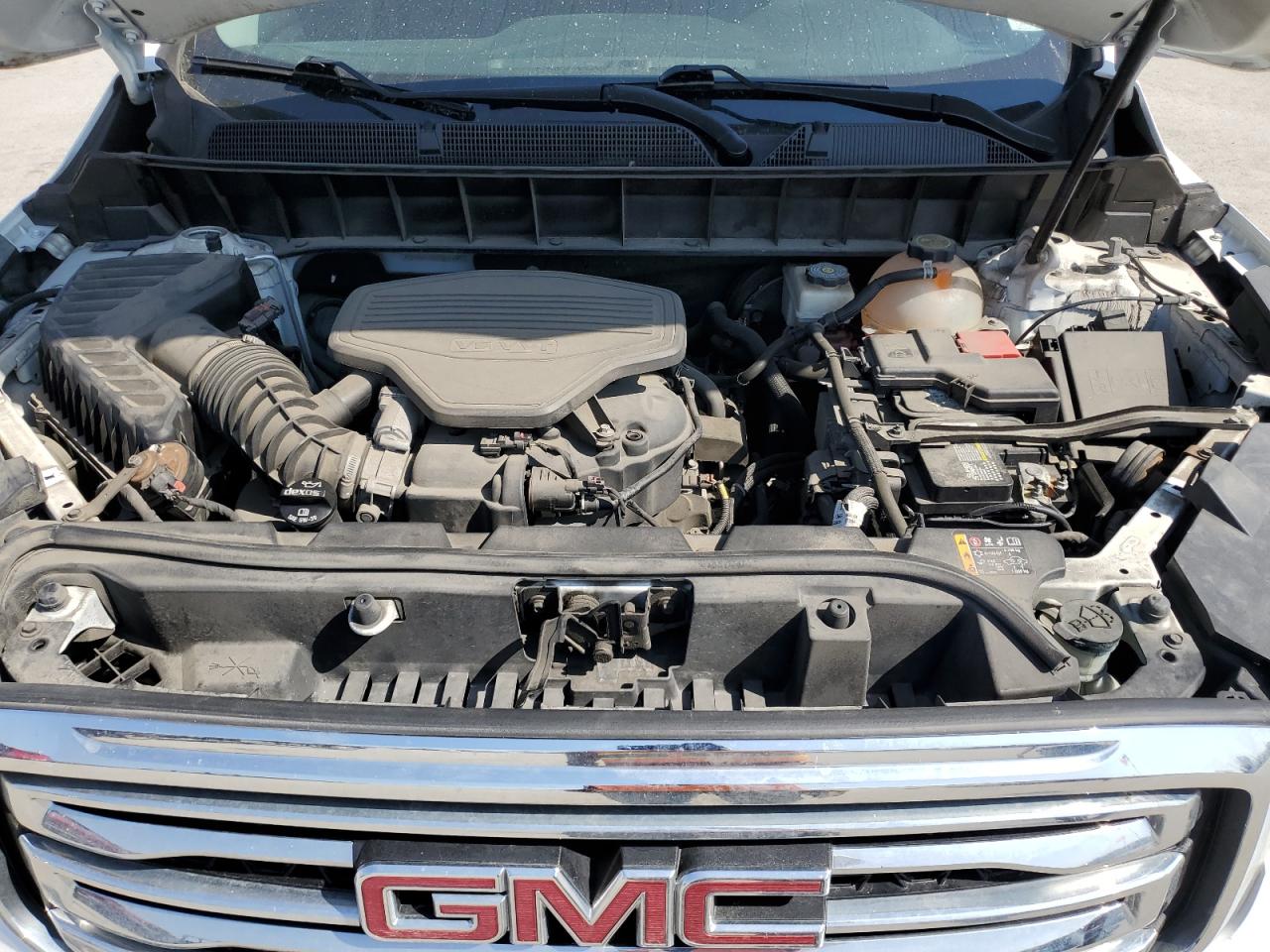 2018 GMC Acadia - Image 12