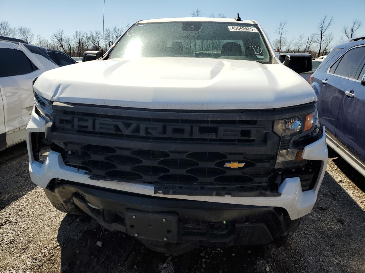 2022 Chevrolet Silverado - Image 5
