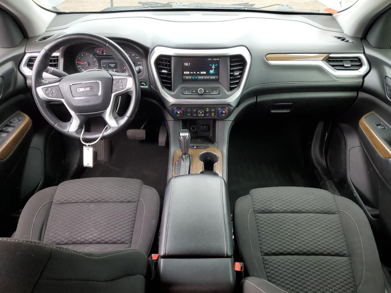 2017 GMC Acadia - Image 8