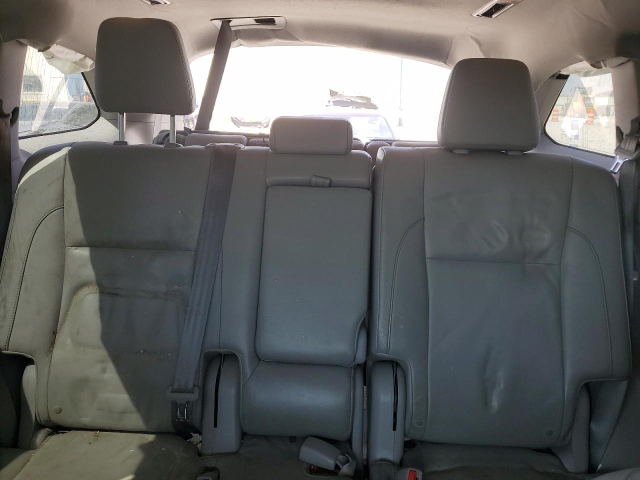 2016 Toyota Highlander - Image 10