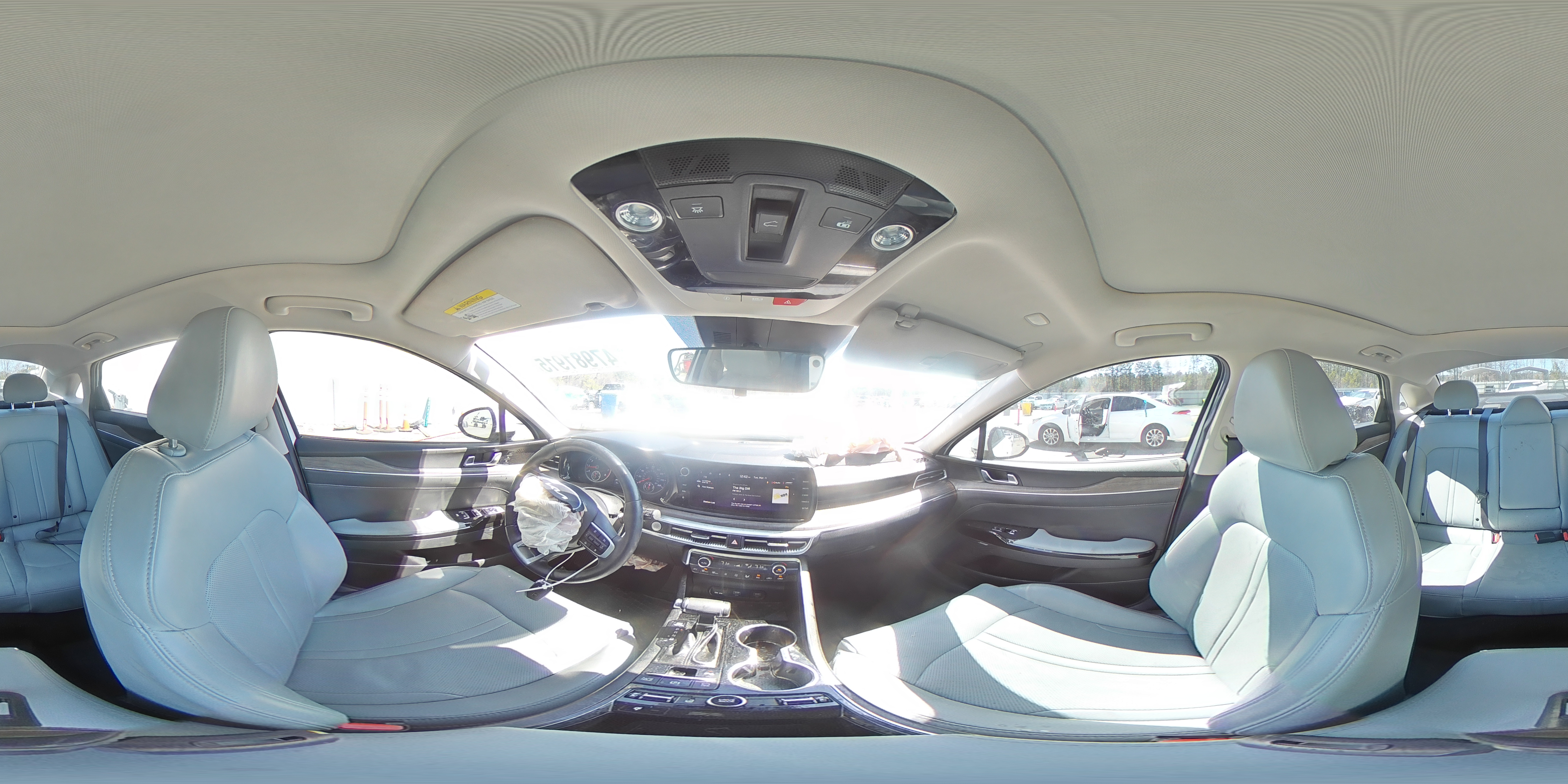 2024 Kia K5 - Image 15