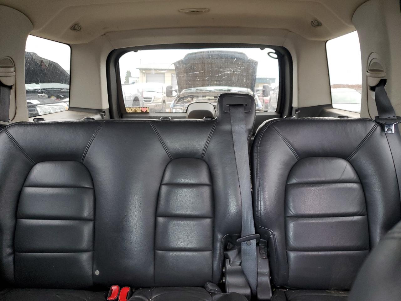 2003 Ford Explorer - Image 10