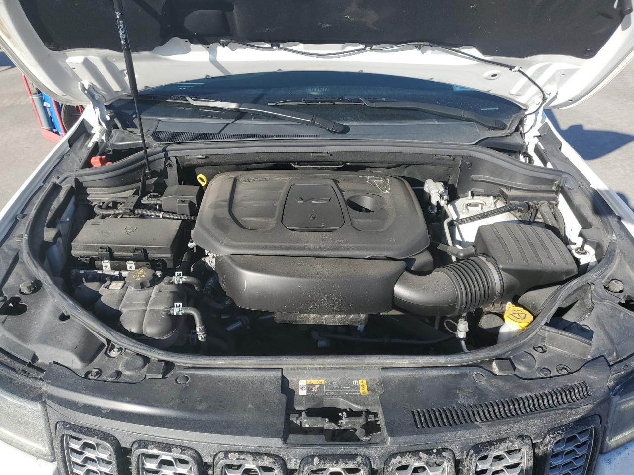 2021 Jeep Grand Cherokee - Image 12