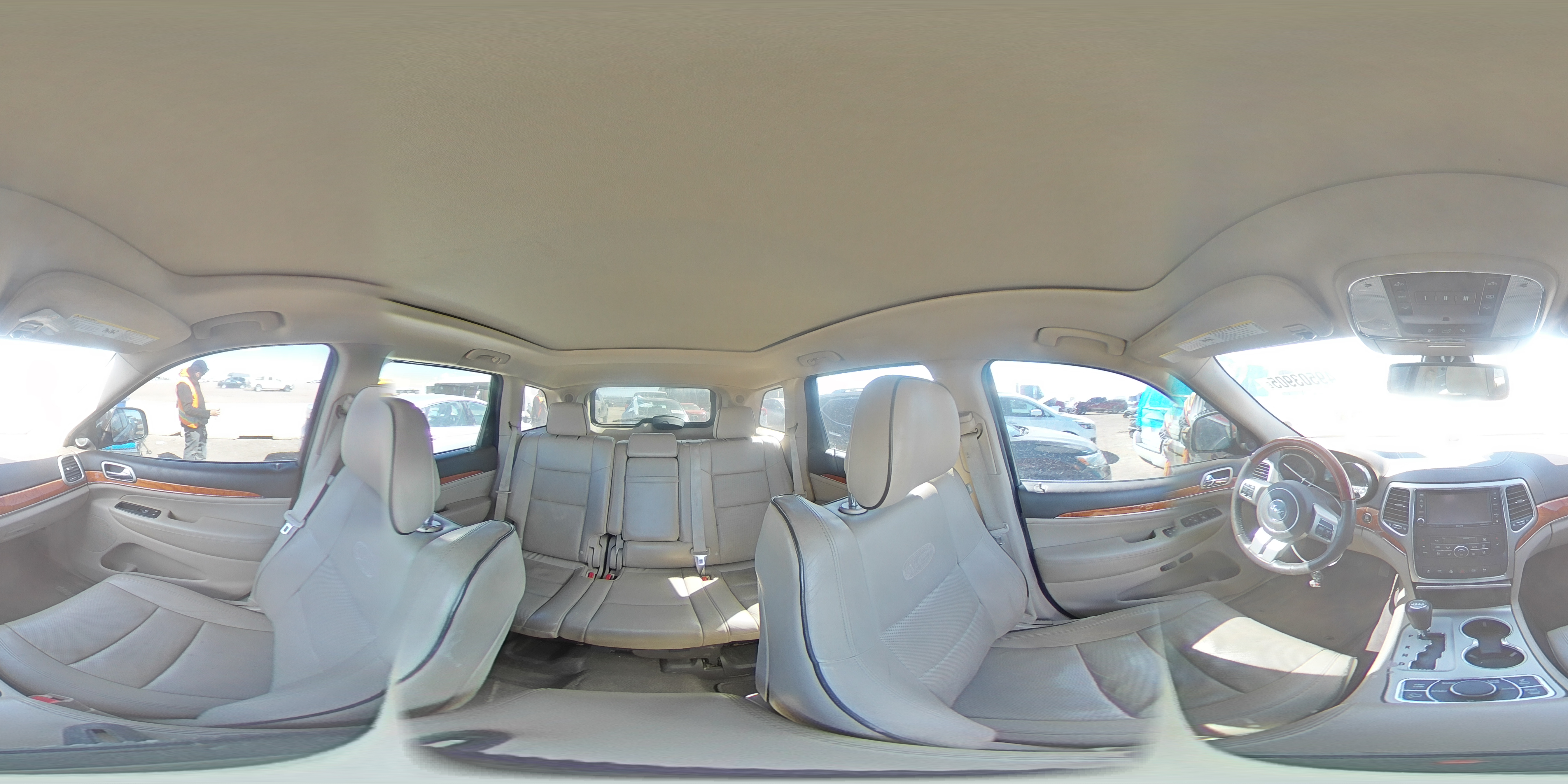 2012 Jeep Grand Cherokee - Image 14