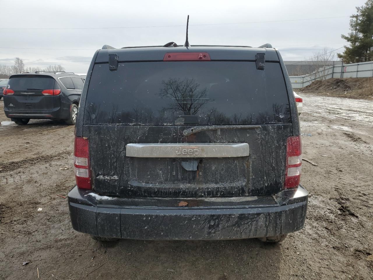 2011 Jeep Liberty (North America) - Image 6
