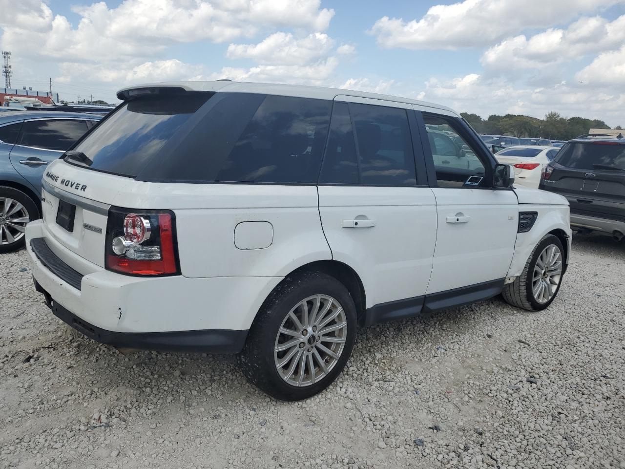 2012 Land Rover Range Rover - Image 3