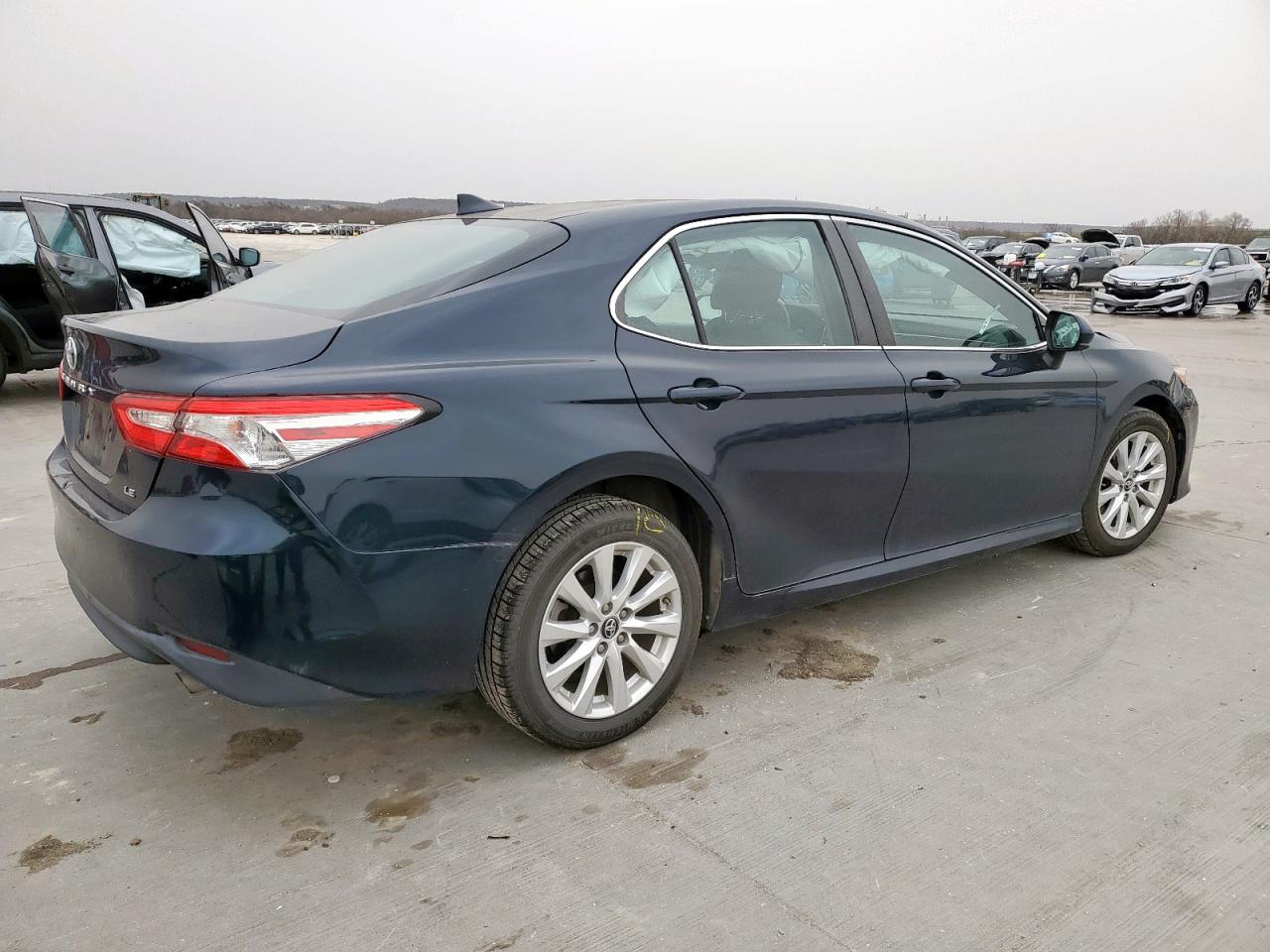 2019 Toyota Camry - Image 3