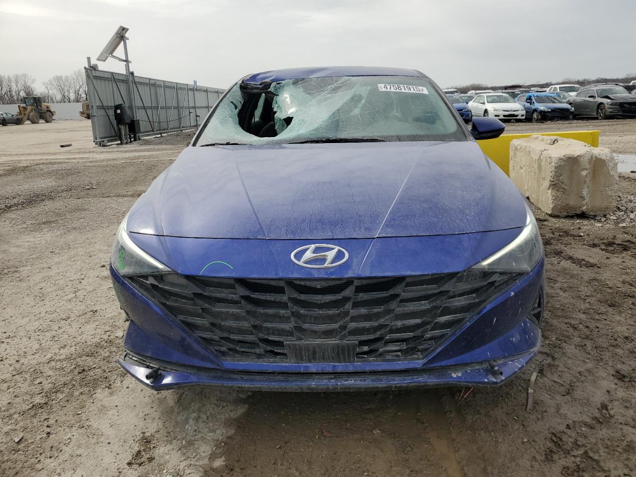 2023 Hyundai Elantra - Image 5
