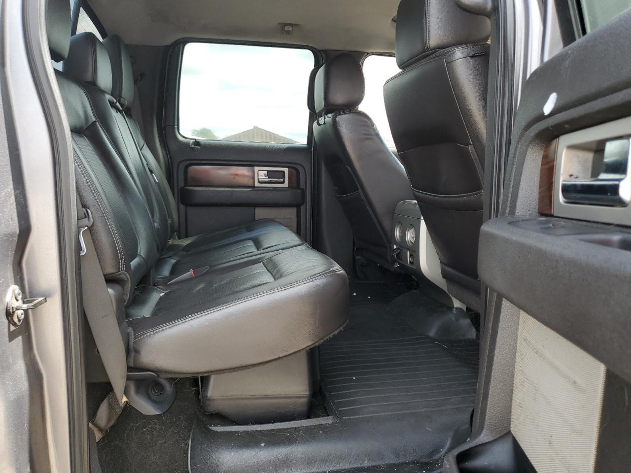 2012 Ford F-150 - Image 10