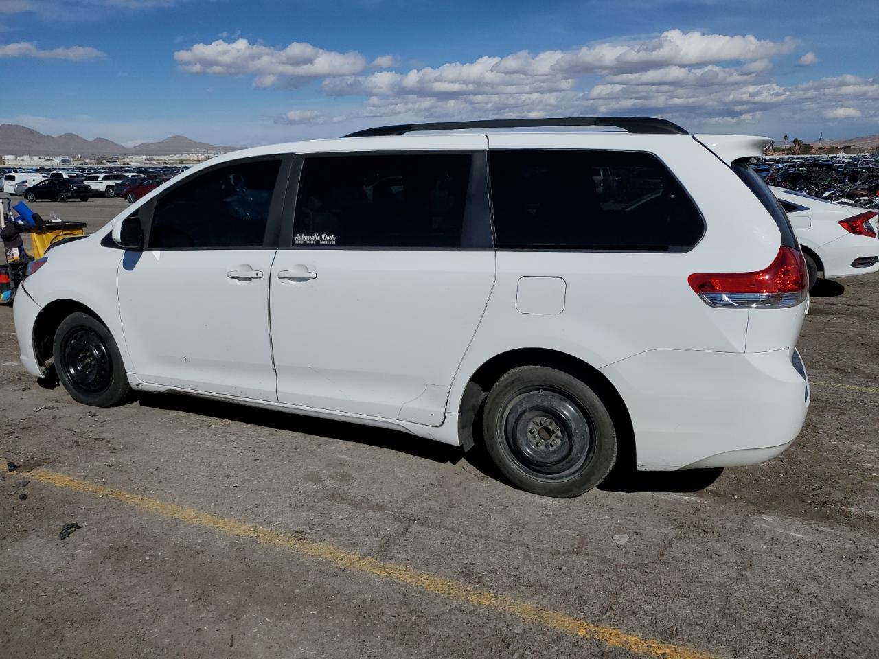 2012 Toyota Sienna - Image 2