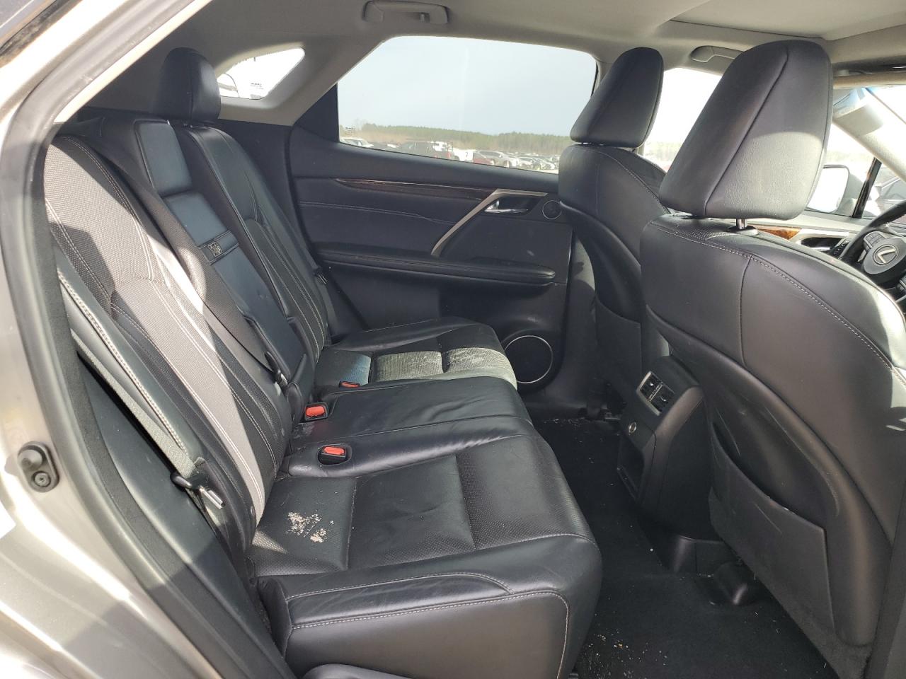 2017 Lexus RX - Image 11