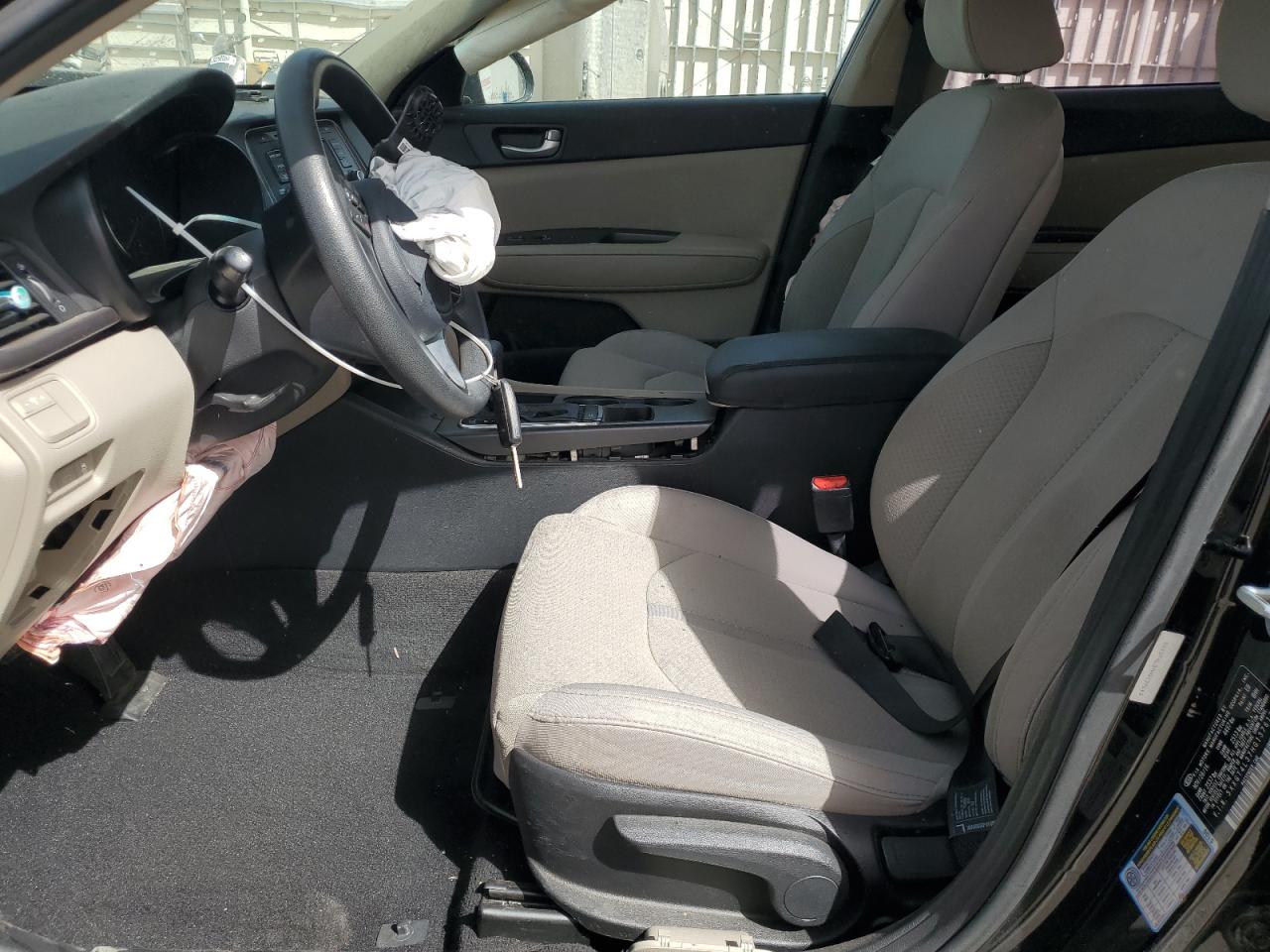 2017 Kia Optima - Image 7