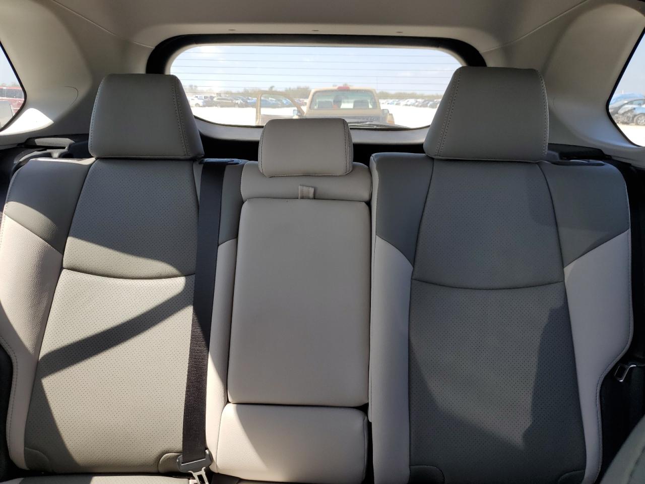 2024 Toyota RAV 4 - Image 10