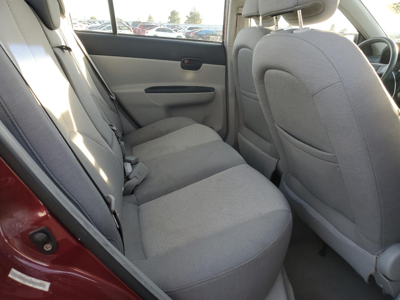 2006 Hyundai Accent - Image 11