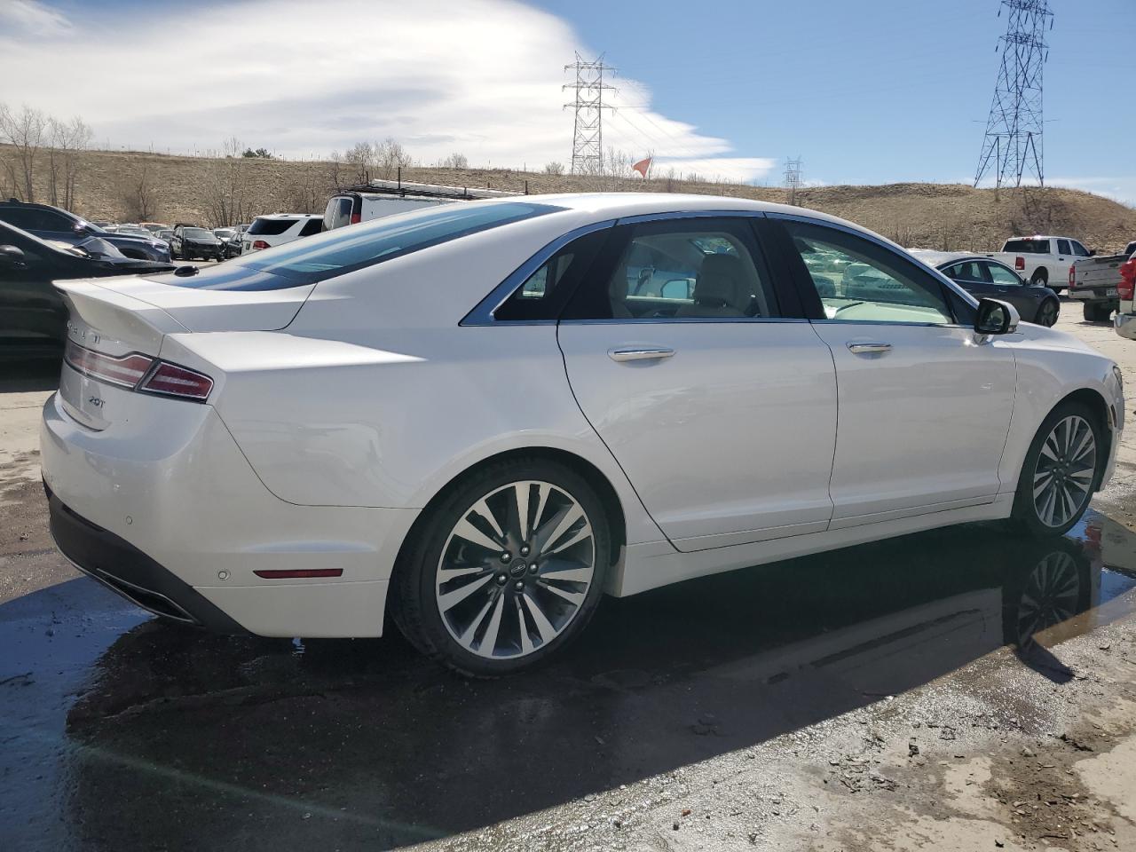2019 Lincoln MKZ - Image 3