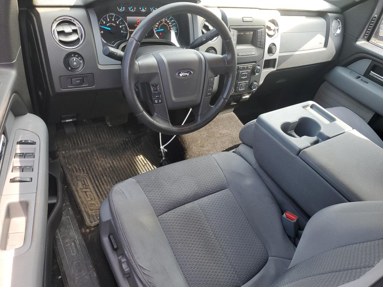 2013 Ford F-150 - Image 8