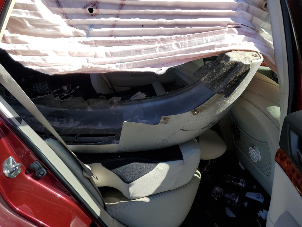 2011 Subaru Outback - Image 11