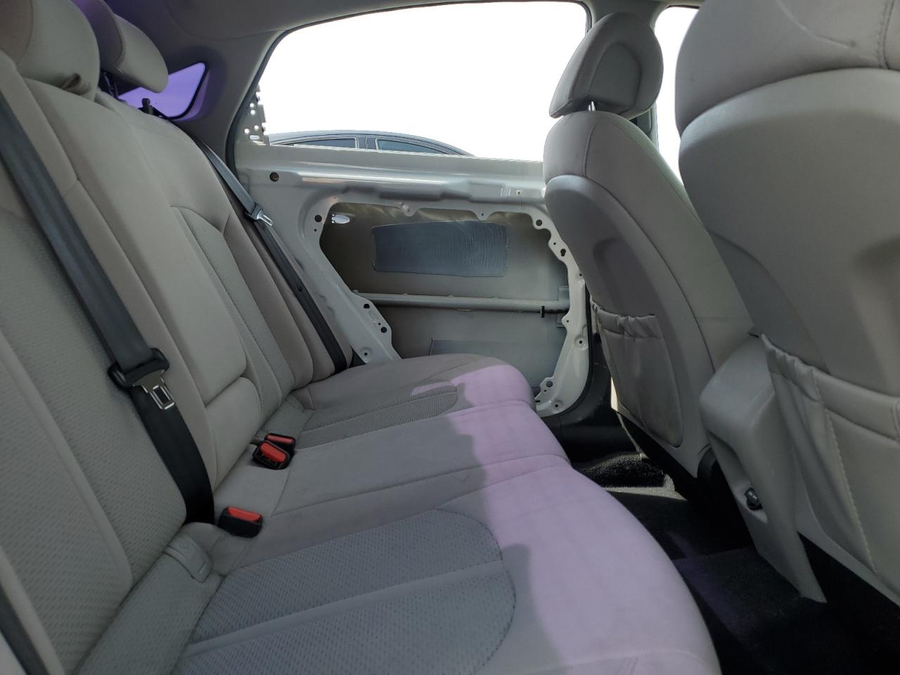 2017 Hyundai Sonata - Image 10